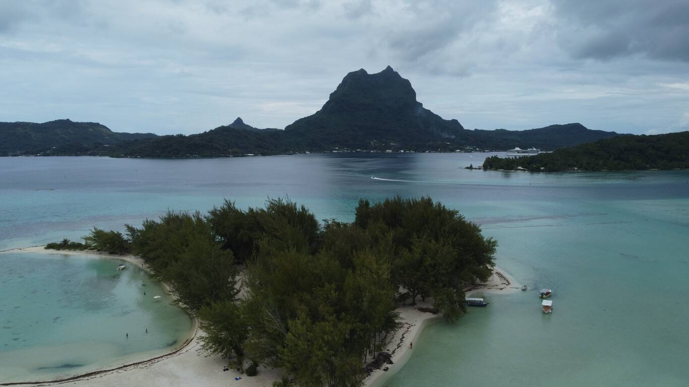 FP Scenic, French Polynesia