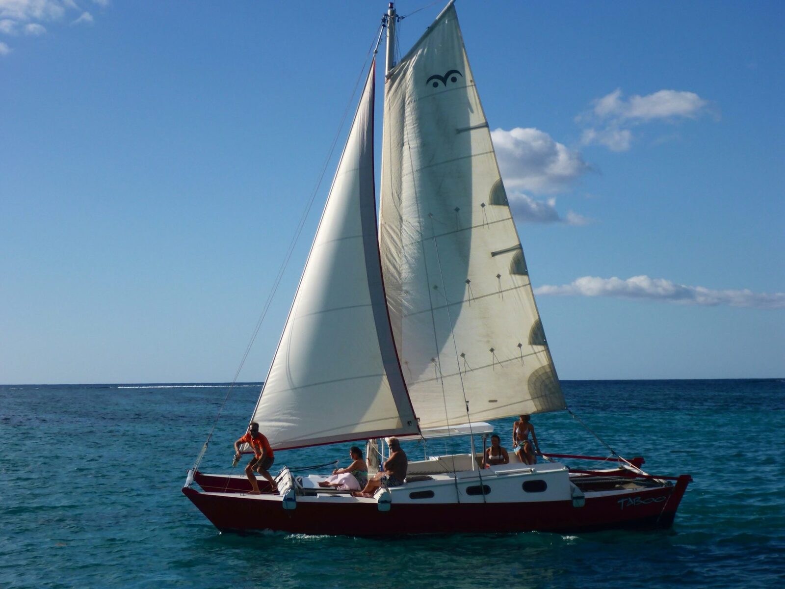 Moorea sailing half day cruise taboo, French Polynesia