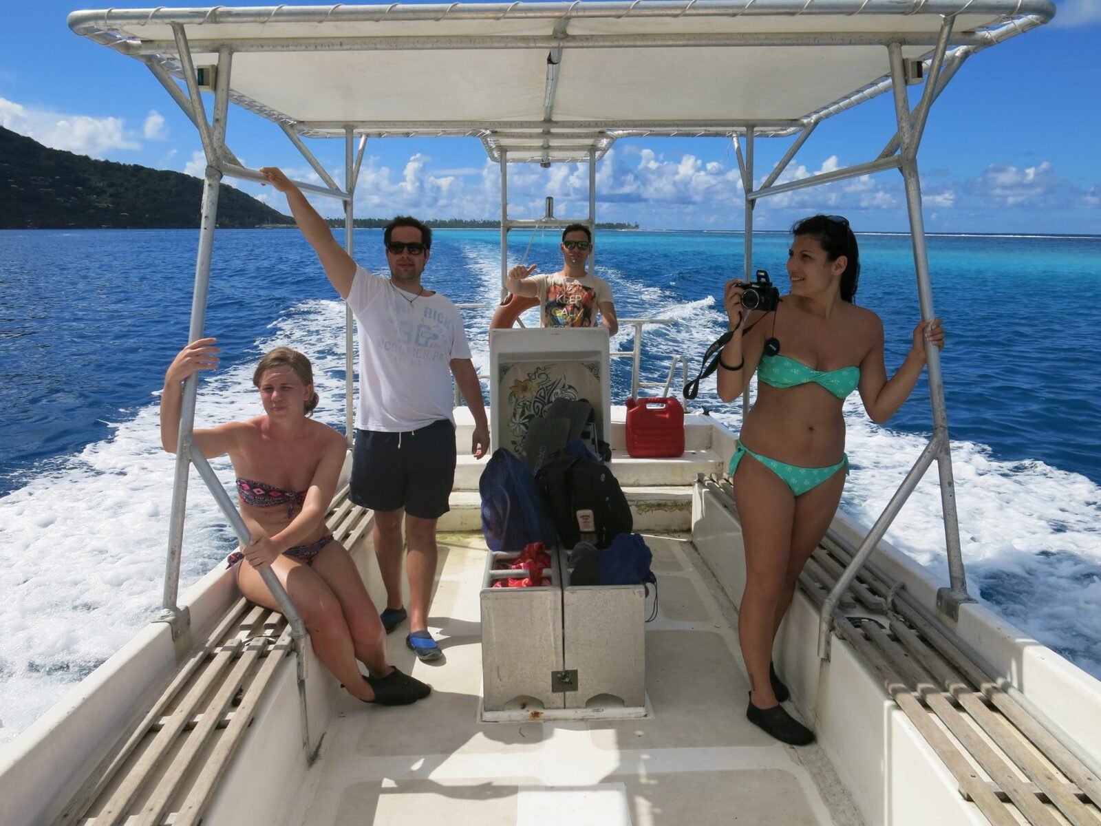 Snorkeling guided tour, French Polynesia